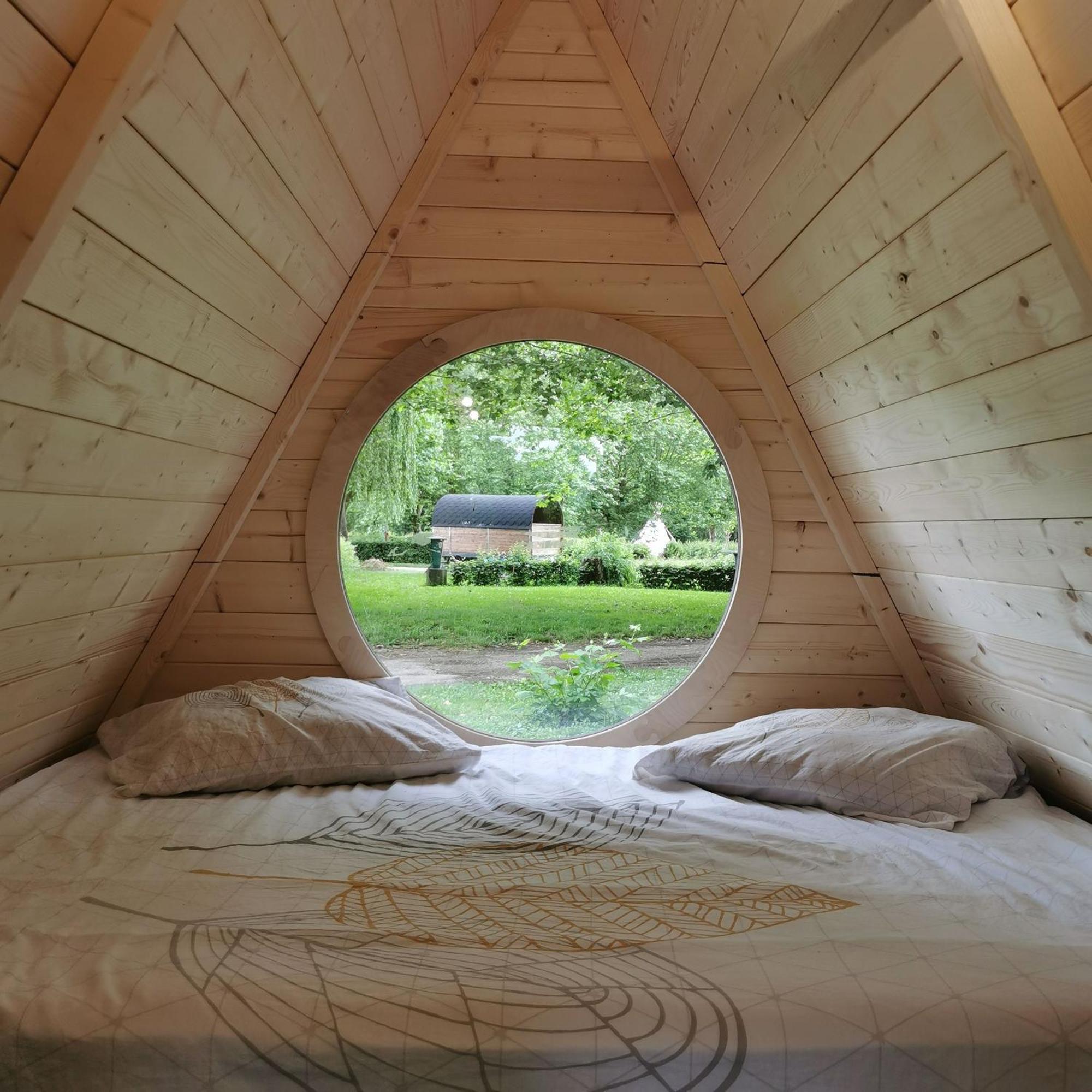 Camping De Thoissey *** Экстерьер фото