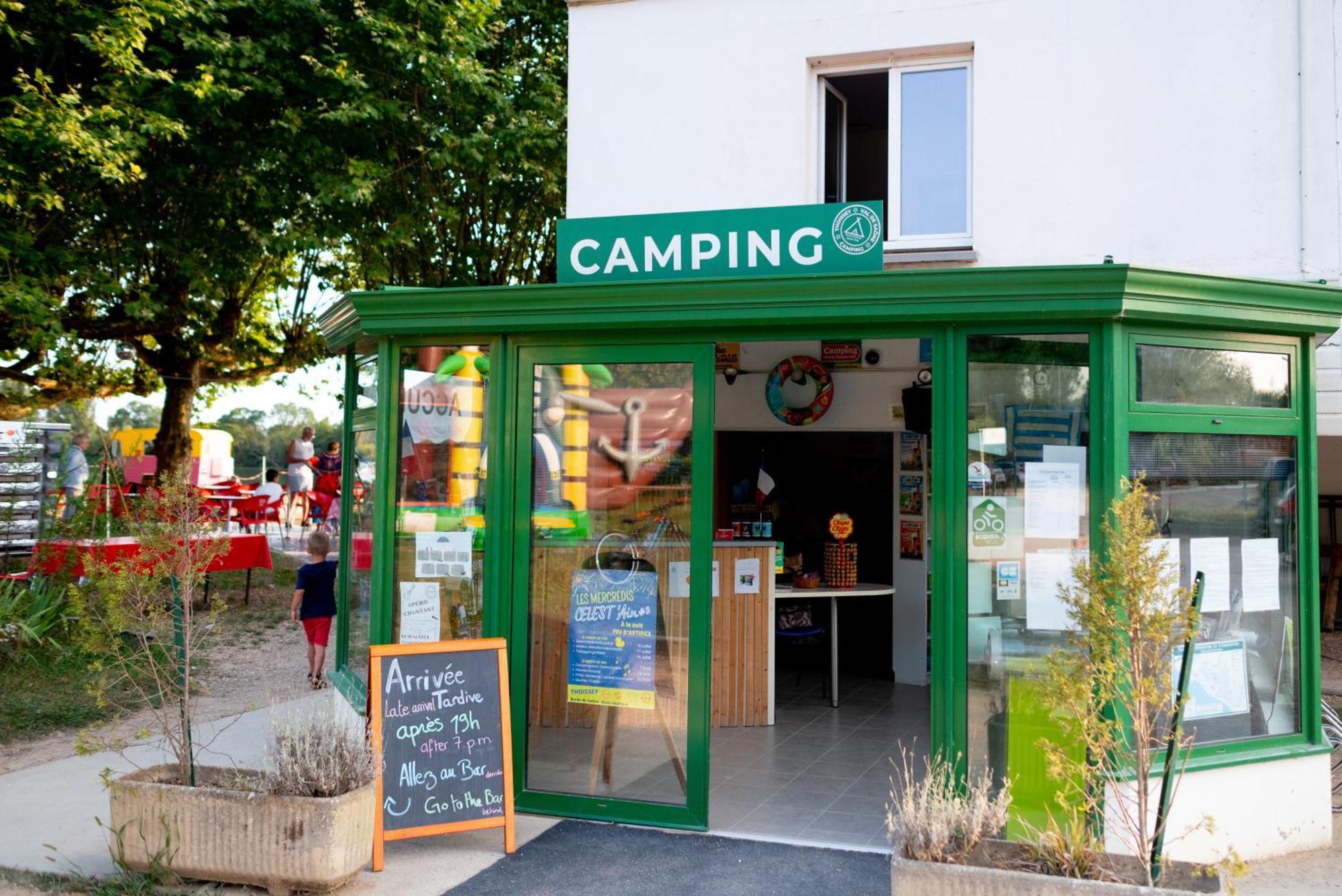 Camping De Thoissey *** Экстерьер фото